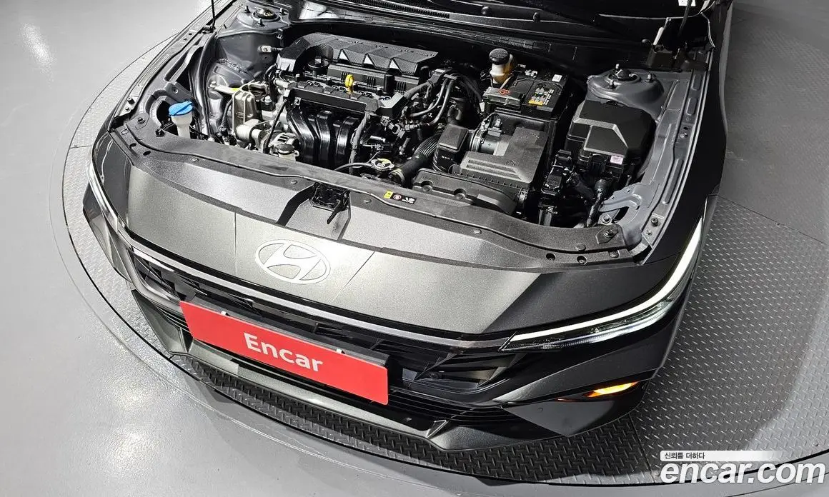 Hyundai Avante 2023 1.6 автомат (гидро), фото 6