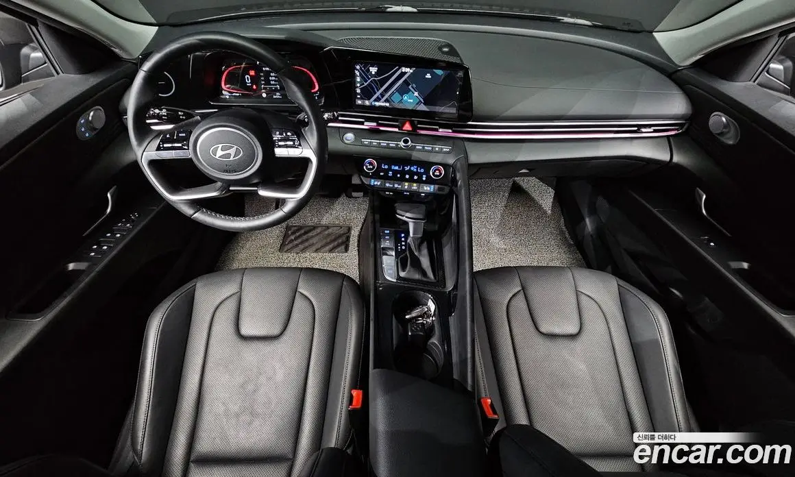 Hyundai Avante 2023 1.6 автомат (гидро), фото 10