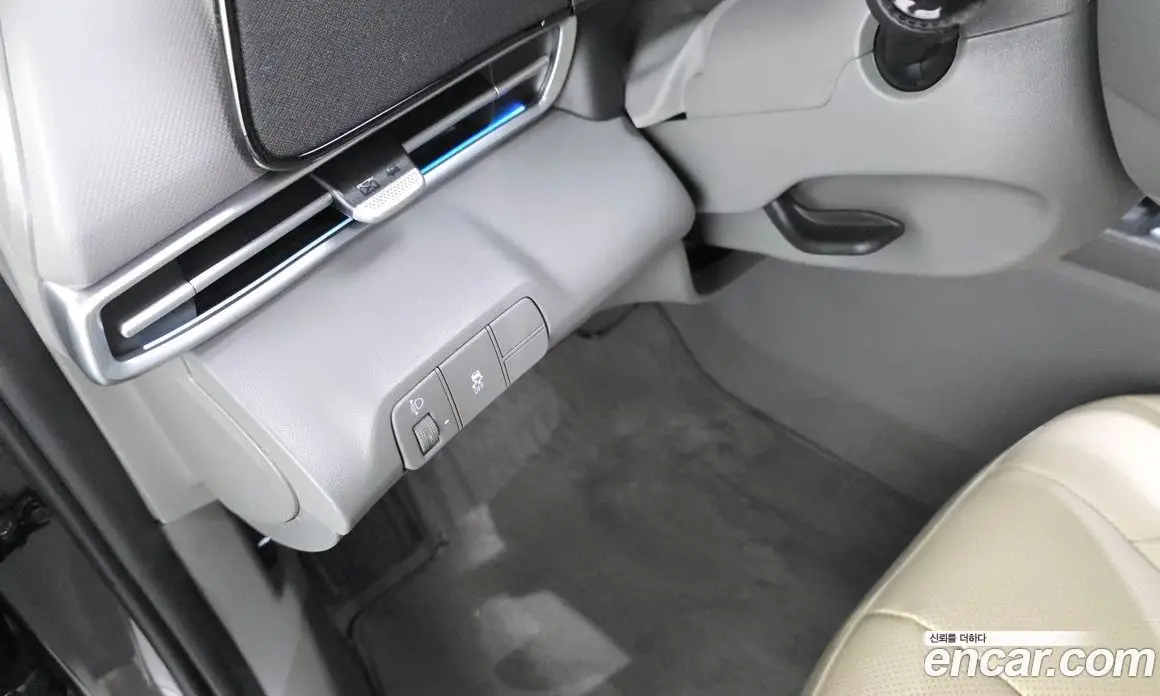 Hyundai Avante 2024 1.6 автомат (гидро), фото 27
