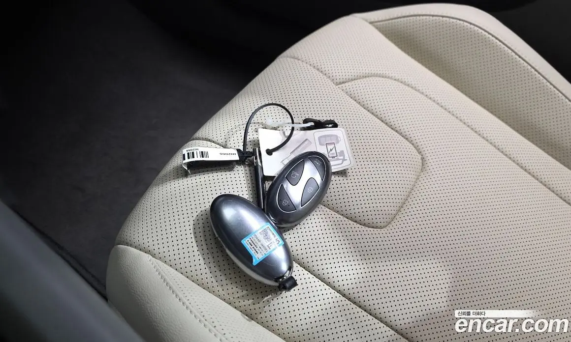Hyundai Avante 2024 1.6 автомат (гидро), фото 32