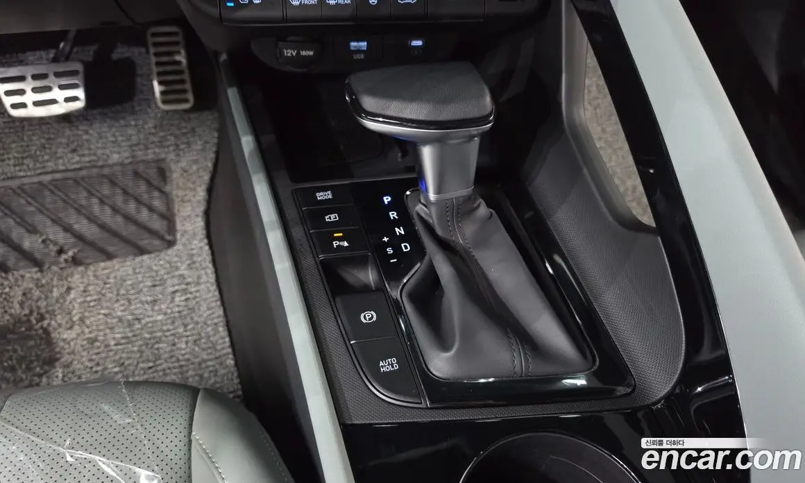 Hyundai Avante 2024 1.6 автомат (гидро), фото 11