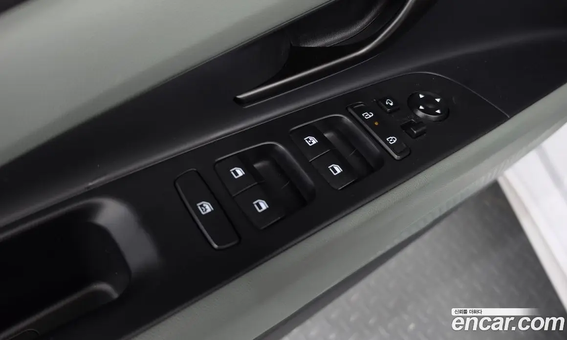 Hyundai Avante 2024 1.6 автомат (гидро), фото 25