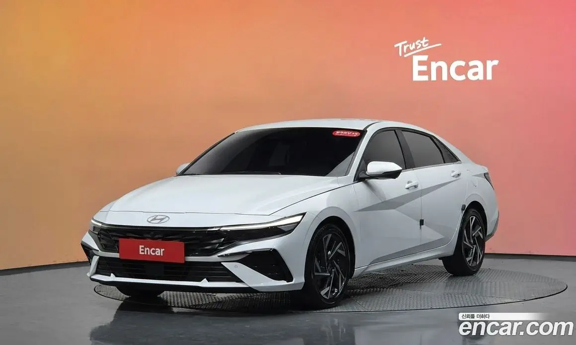 Hyundai Avante 2024 1.6 автомат (гидро), фото 32