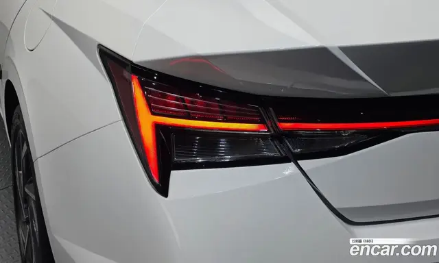 Hyundai Avante 2024 1.6 автомат (гидро), миниатюра 8