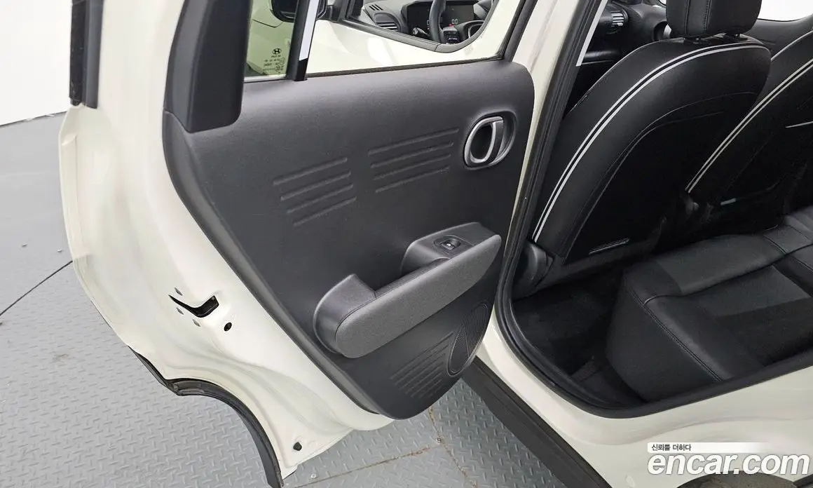 Hyundai Casper 2022 1.0 автомат (гидро), фото 15