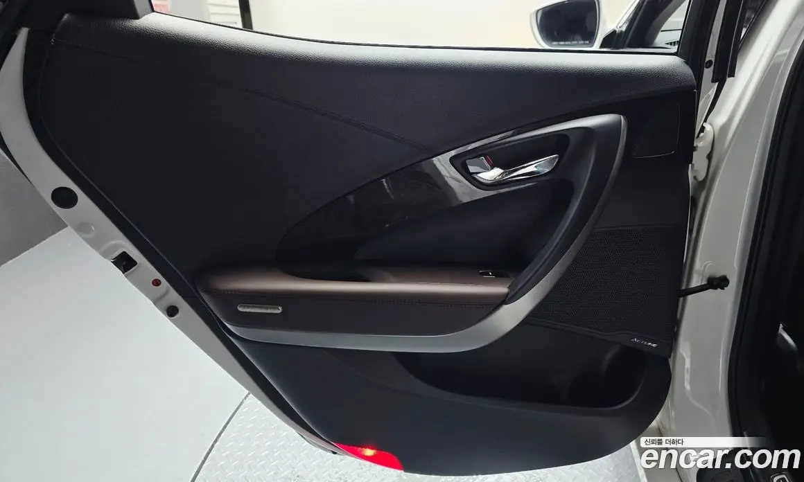 Hyundai Grandeur 2013 3.0 автомат (гидро), фото 15
