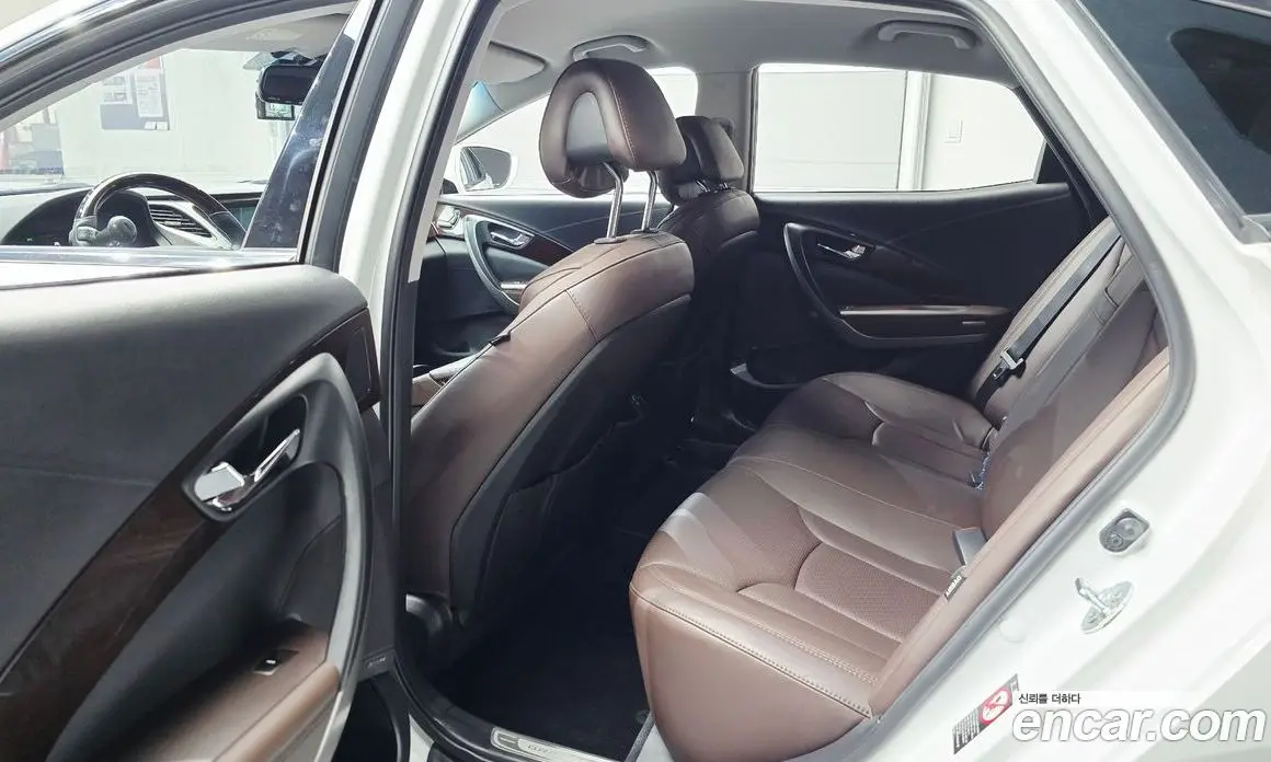 Hyundai Grandeur 2013 3.0 автомат (гидро), фото 17