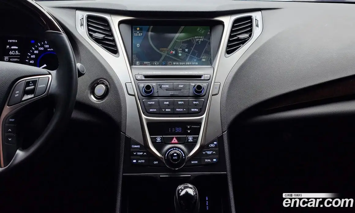 Hyundai Grandeur 2013 3.0 автомат (гидро), фото 20