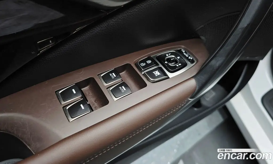 Hyundai Grandeur 2013 3.0 автомат (гидро), фото 21