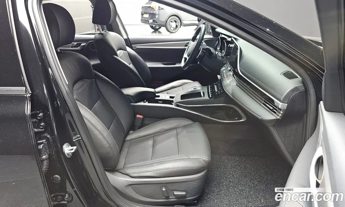 Hyundai Grandeur 2020 3.0 автомат (гидро), фото 13