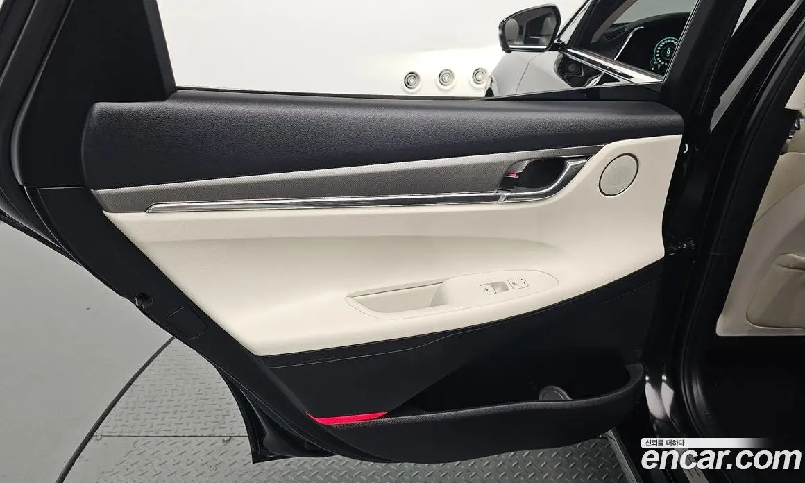 Hyundai Grandeur 2021 2.4 автомат (гидро), фото 15