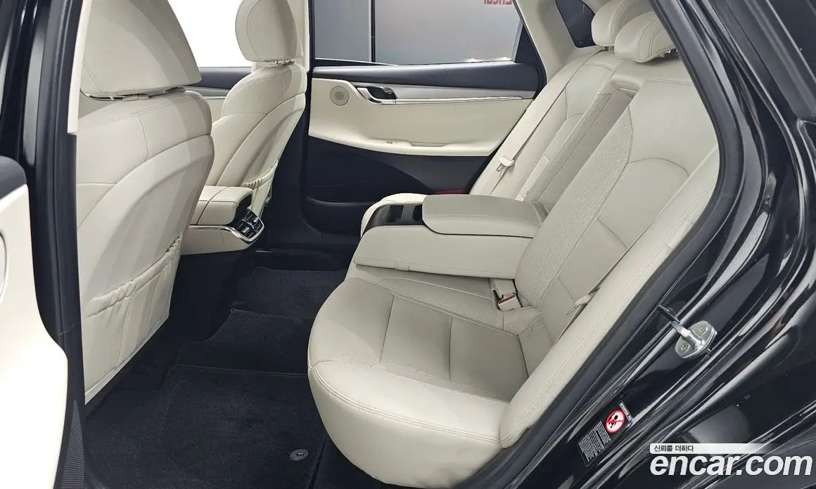 Hyundai Grandeur 2021 2.4 автомат (гидро), фото 17
