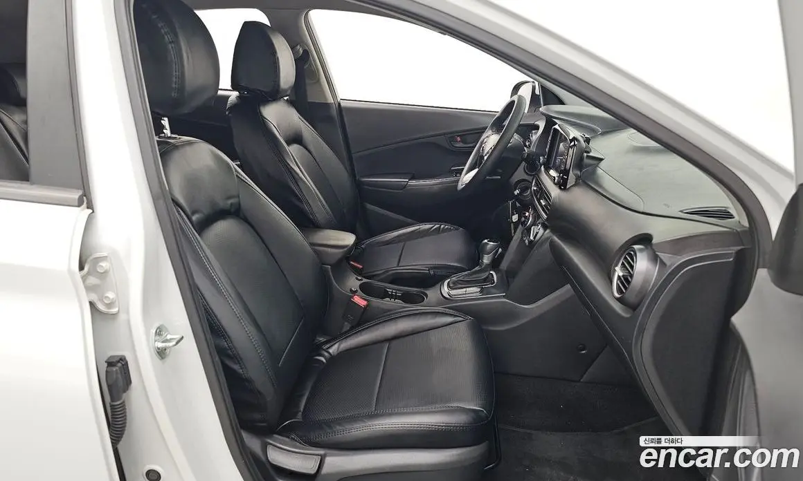Hyundai Kona 2017 1.6 автомат (гидро), фото 13