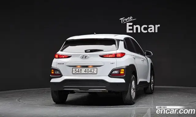 Hyundai Kona 2017 1.6 автомат (гидро), миниатюра 3