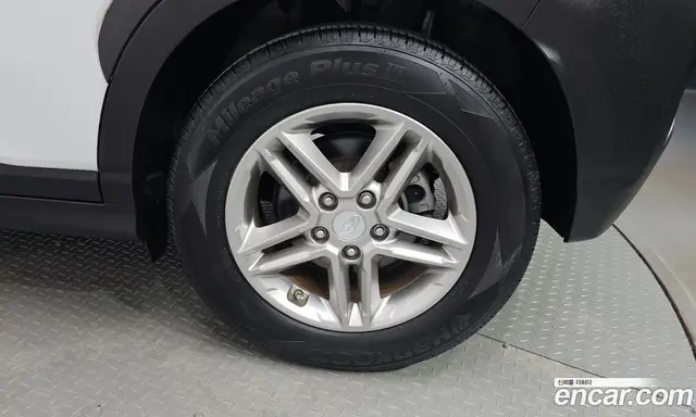 Hyundai Kona 2017 1.6 автомат (гидро), миниатюра 4