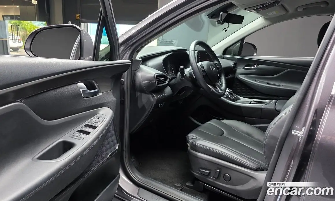 Hyundai Santa Fe 2022 2.2 автомат (гидро), фото 13