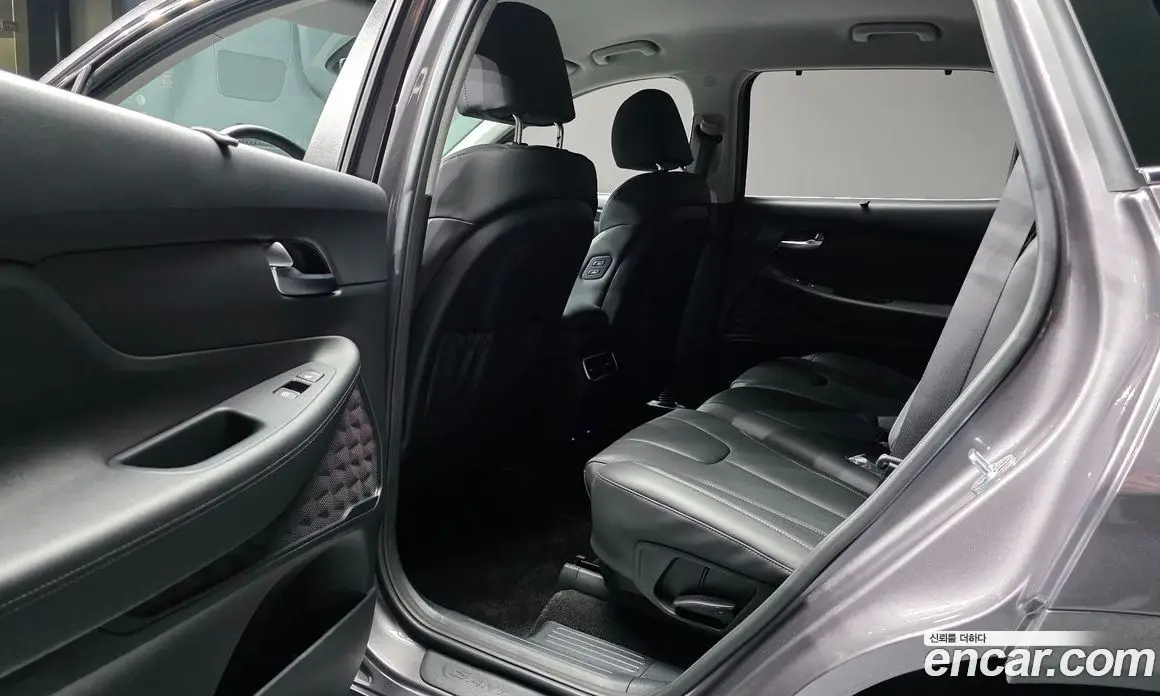 Hyundai Santa Fe 2022 2.2 автомат (гидро), фото 18