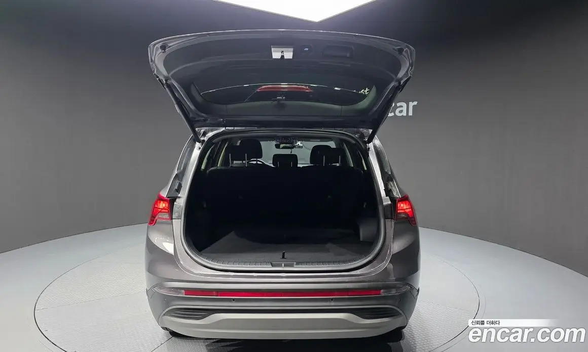 Hyundai Santa Fe 2022 2.2 автомат (гидро), фото 26