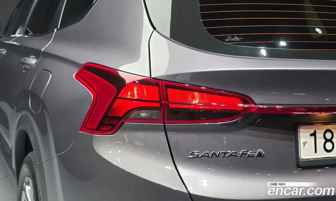 Hyundai Santa Fe 2022 2.2 автомат (гидро), фото 9