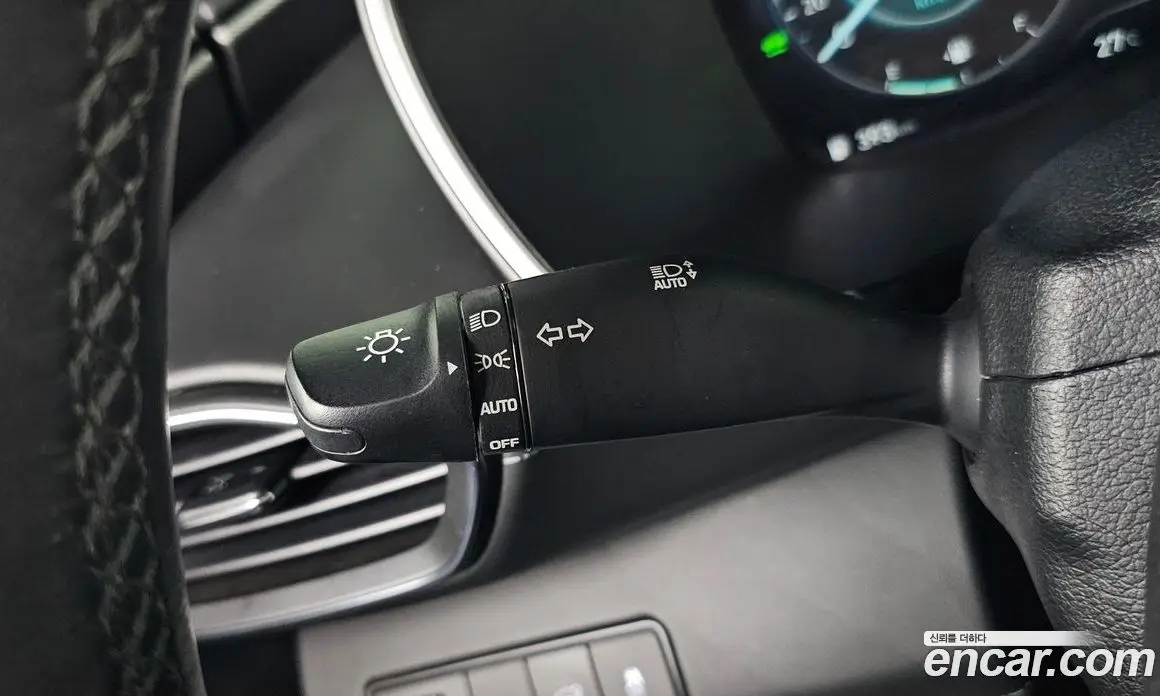 Hyundai Santa Fe 2022 1.6 автомат (гидро), фото 27