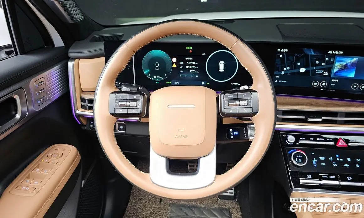 Hyundai Santa Fe 2024 1.6 автомат (гидро), фото 12