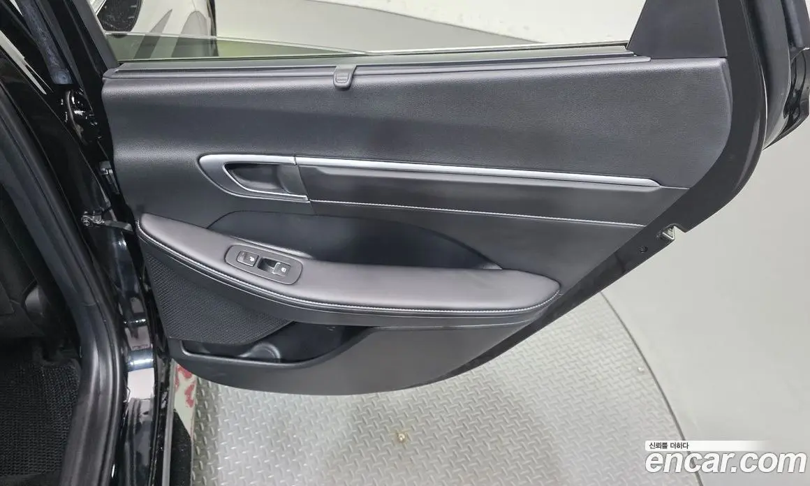 Hyundai Sonata 2024 2.0 автомат (гидро), фото 15