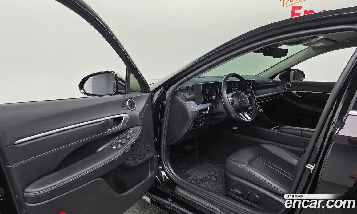 Hyundai Sonata 2024 2.0 автомат (гидро), фото 17