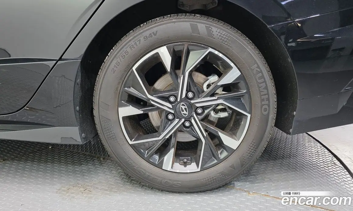 Hyundai Sonata 2024 2.0 автомат (гидро), фото 7