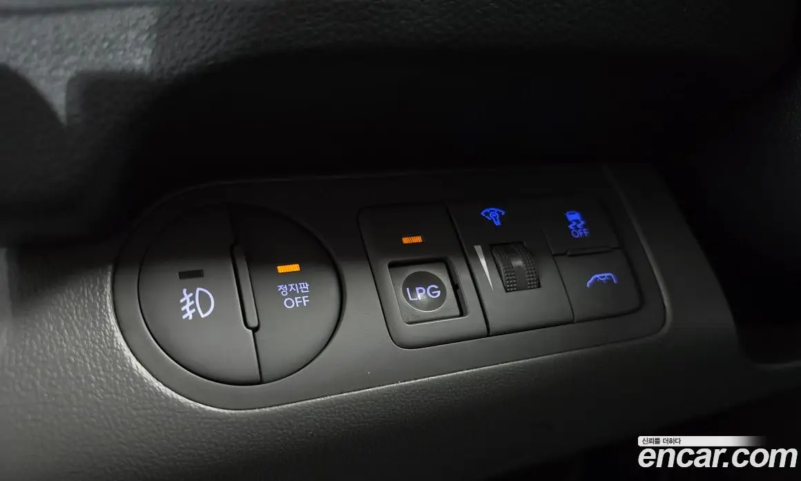 Hyundai Starex 2018 2.4 автомат (гидро), фото 16