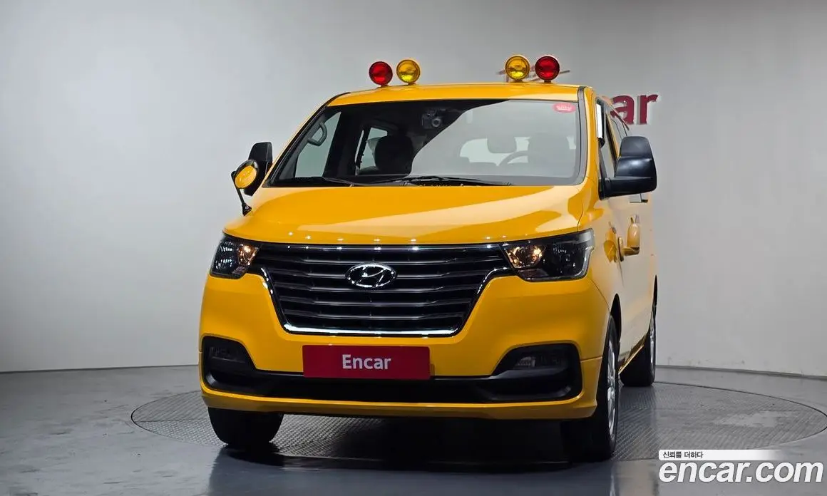 Hyundai Starex 2018 2.4 автомат (гидро), фото 3