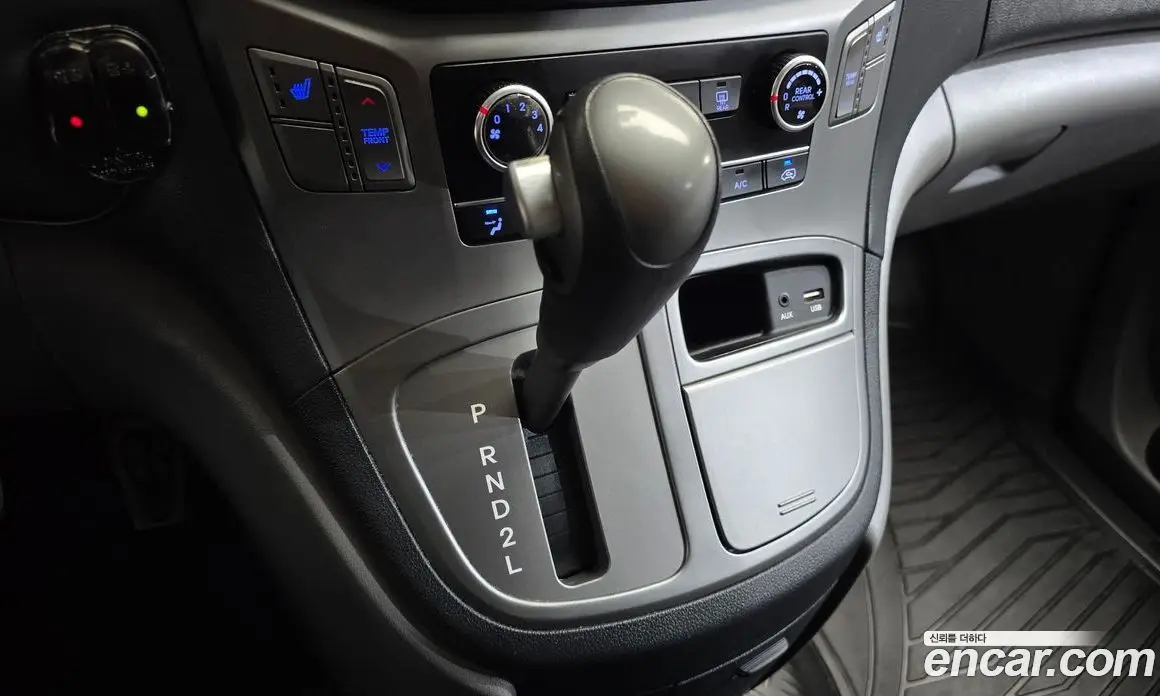 Hyundai Starex 2018 2.4 автомат (гидро), фото 9