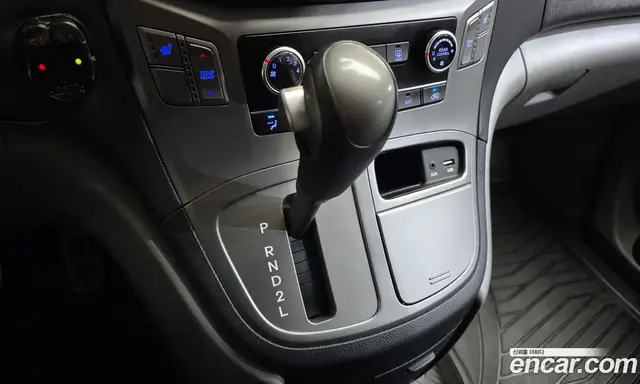 Hyundai Starex 2018 2.4 автомат (гидро), миниатюра 9