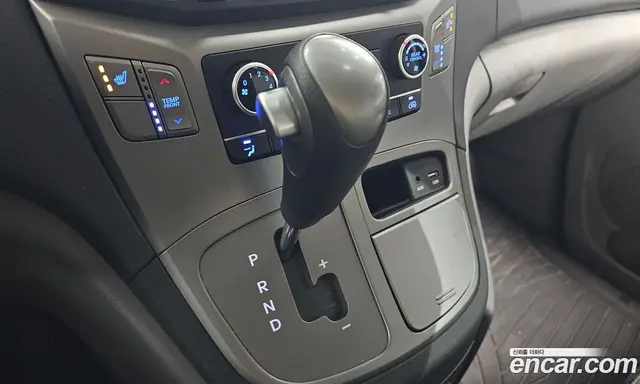 Hyundai Starex 2020 2.4 автомат (гидро), миниатюра 12