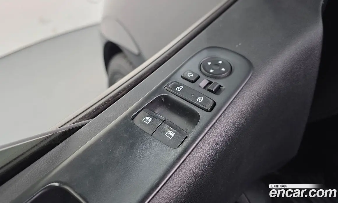 Hyundai Staria 2023 2.2 автомат (гидро), фото 12