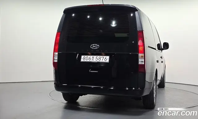 Hyundai Staria 2023 2.2 автомат (гидро), миниатюра 4