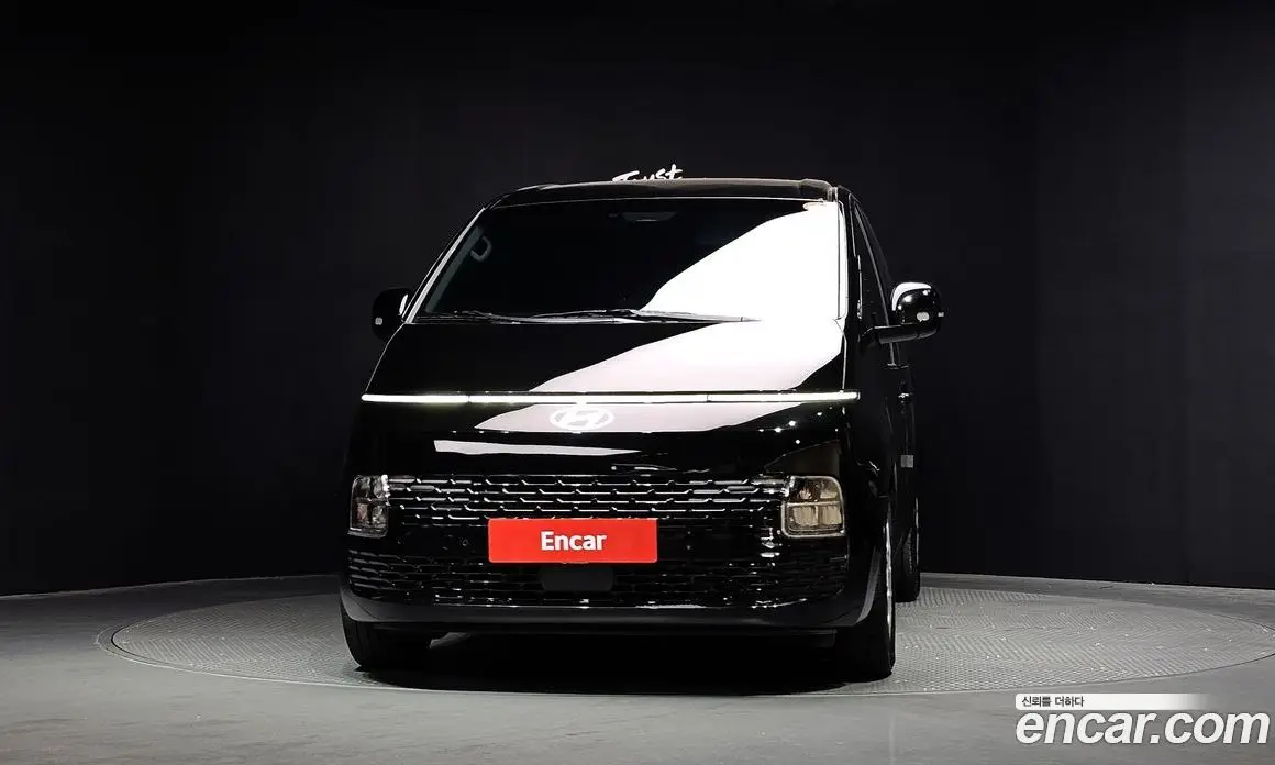 Hyundai Staria 2025 3.5 автомат (гидро), фото 3