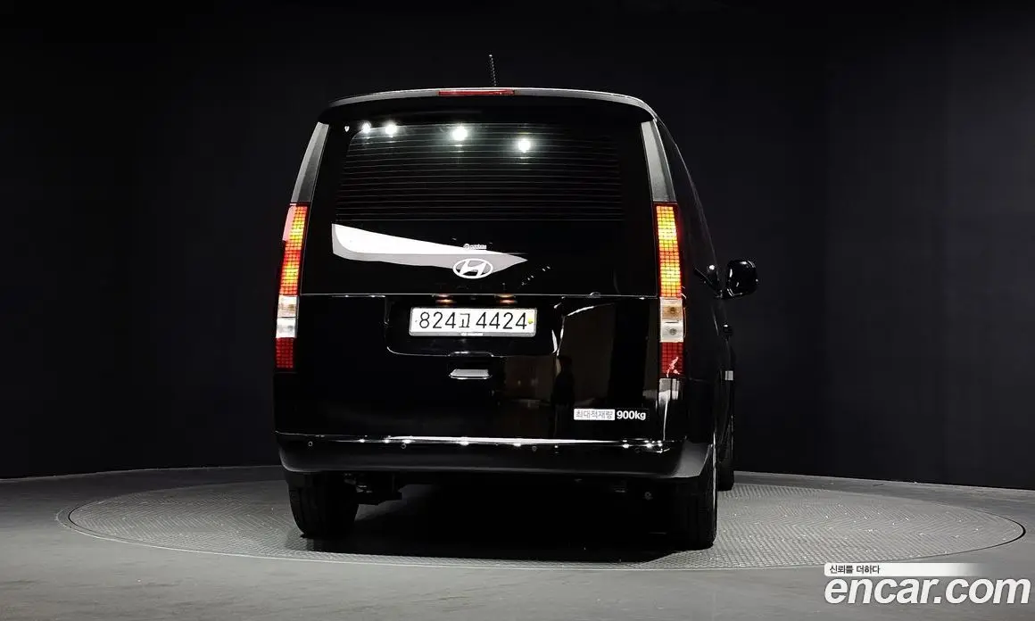 Hyundai Staria 2025 3.5 автомат (гидро), фото 4