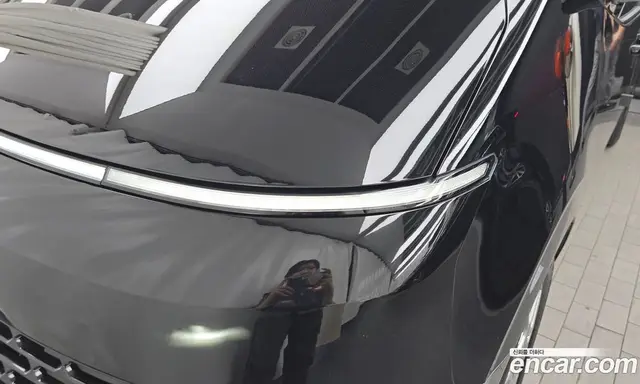 Hyundai Staria 2025 3.5 автомат (гидро), миниатюра 8