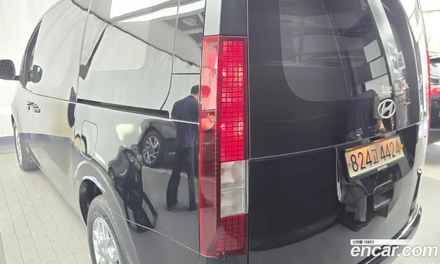 Hyundai Staria 2025 3.5 автомат (гидро), миниатюра 9