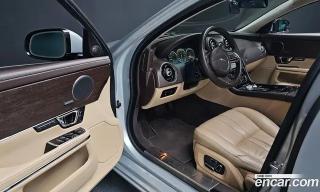 Jaguar XJ 2014 2.0 автомат (гидро), миниатюра 11 Jaguar XJ 2014 2.0 автомат (гидро), миниатюра 11