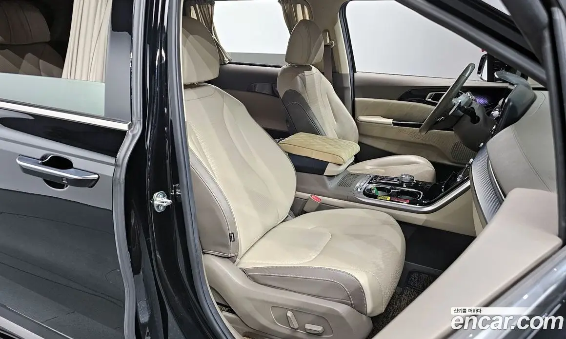 Kia Carnival 2023 3.5 автомат (гидро), фото 10