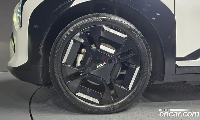 Kia EV3 2024 0.2 автомат (гидро), миниатюра 4