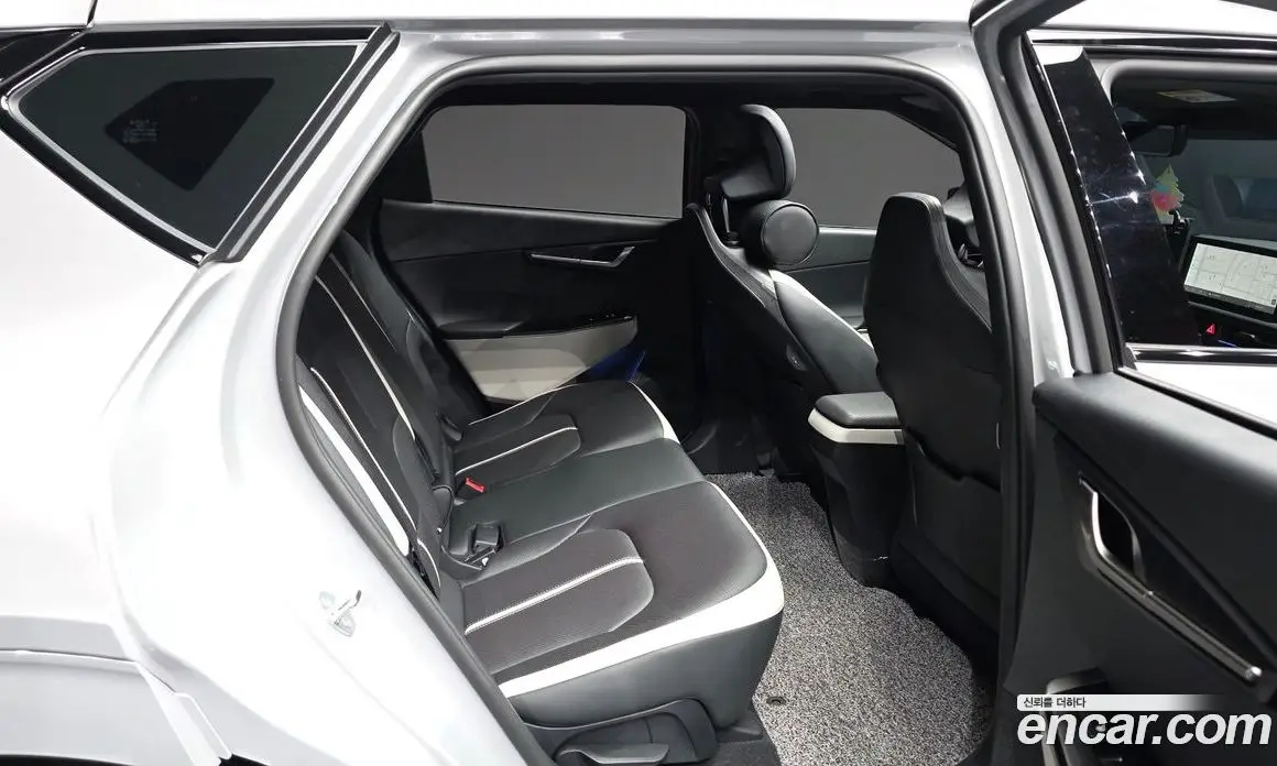 Kia EV6 2024 0.1 автомат (гидро), фото 12