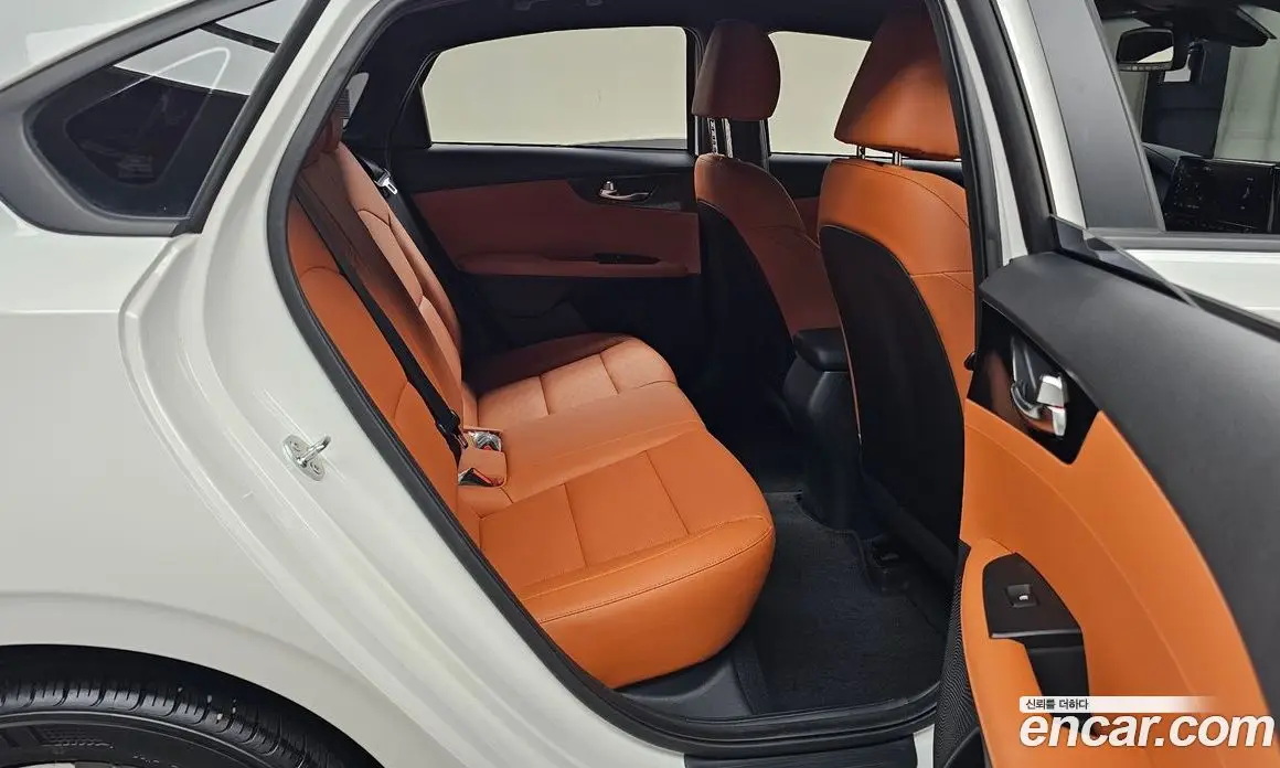 Kia K3 2024 1.6 автомат (гидро), фото 17