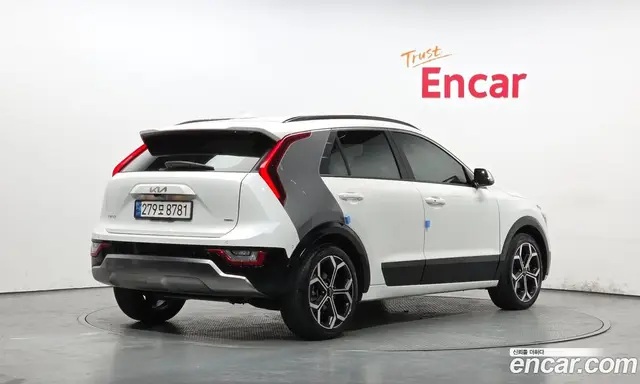 Kia Niro 2022 1.6 автомат (гидро), миниатюра 2