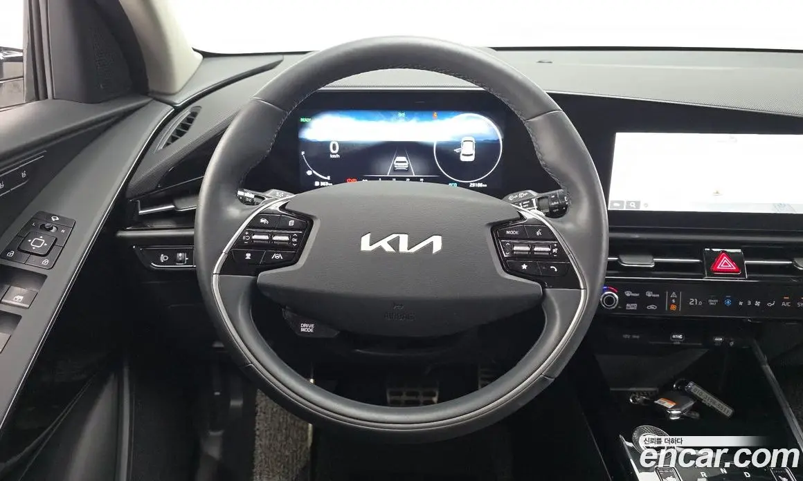 Kia Niro 2022 1.6 автомат (гидро), фото 13