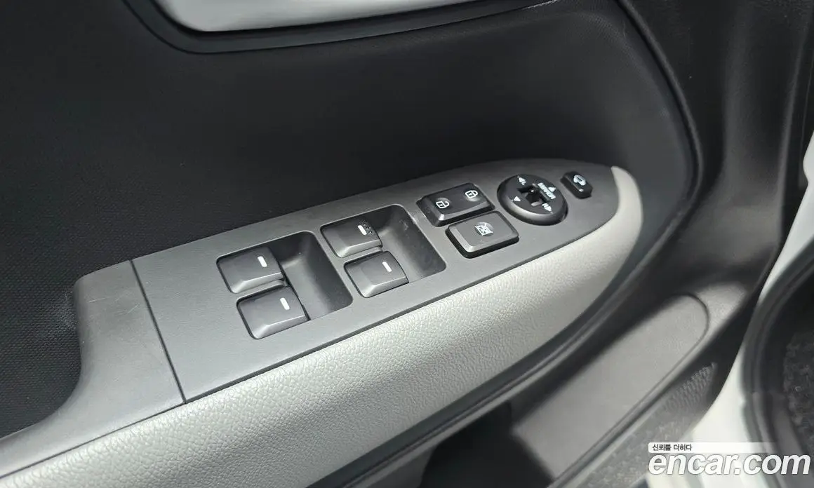 Kia Ray 2021 1.0 автомат (гидро), фото 14