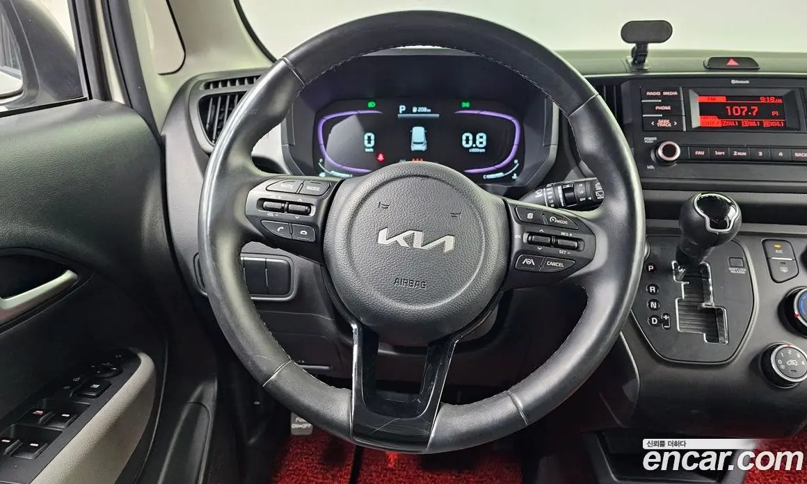 Kia Ray 2023 1.0 автомат (гидро), фото 13