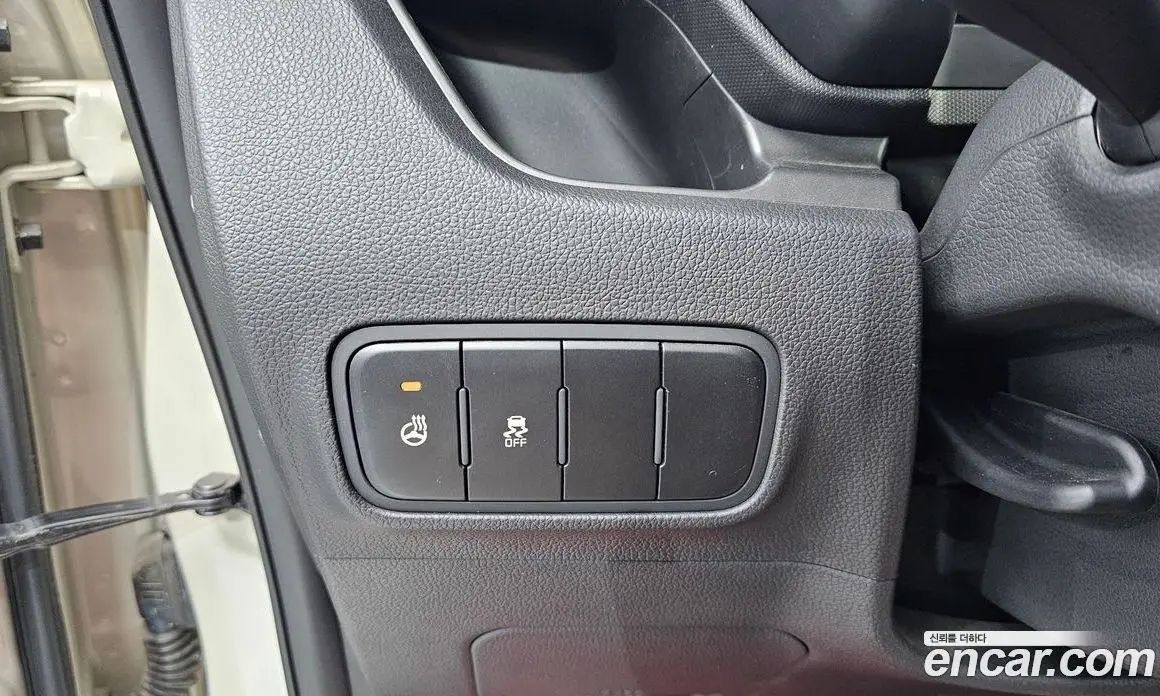 Kia Ray 2023 1.0 автомат (гидро), фото 16