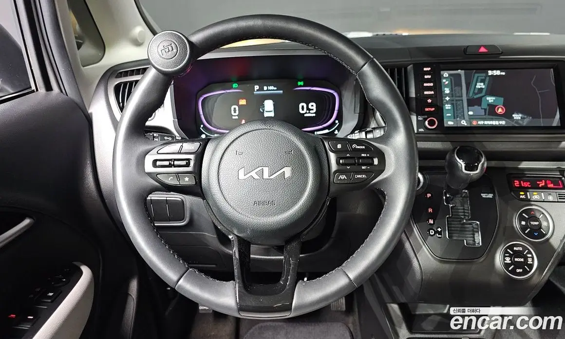 Kia Ray 2023 1.0 автомат (гидро), фото 20